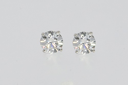 Ezüst fülbevaló - 4 karmos köves 4mm