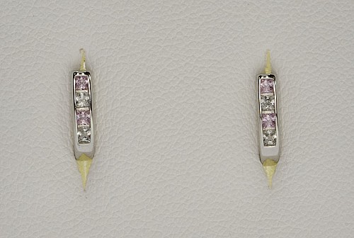 Ezüst gyerek fülbevaló - Rózsaszín sorköves