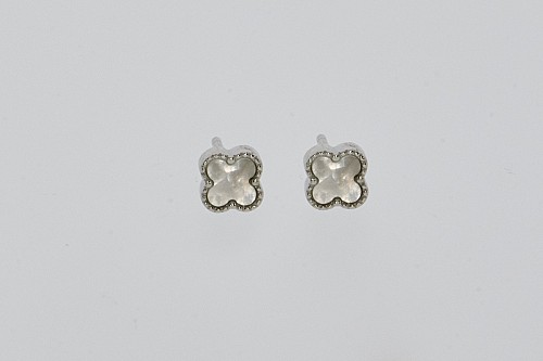 Ezüst fülbevaló - Lóhere gyöngyházas